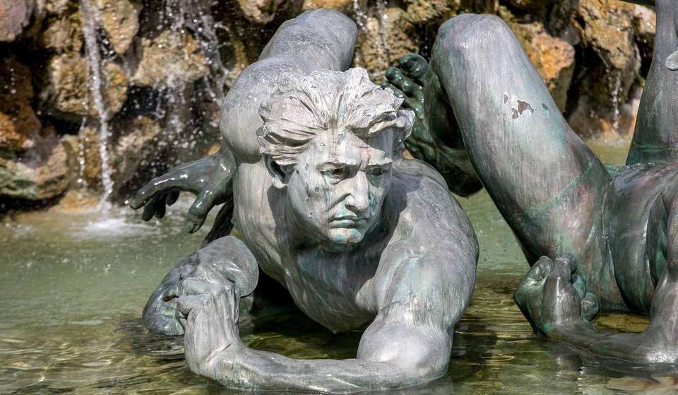 Un roi vindicatif, un bunker de la Seconde Guerre mondiale et une fontaine onéreuse : connaissez-vous tous les secrets de ce lieu emblématique de Bordeaux ?
