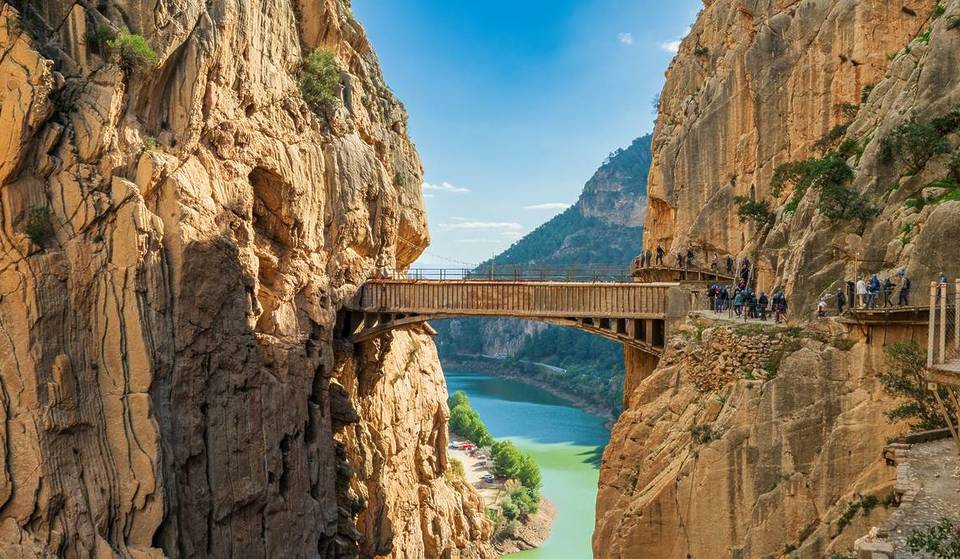 5 sunny destinations and their hidden gems, accessible via direct flights from Bordeaux this summer