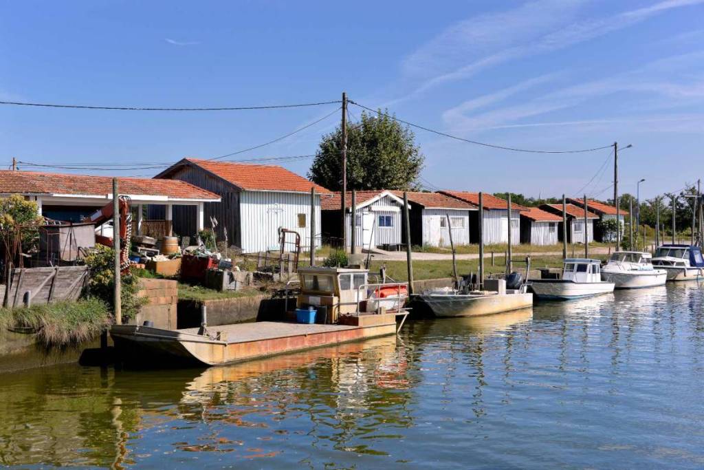 Small harbor in the village of Audenge