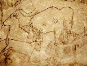 « La grotte aux cent mammouths » : à 2h15 de Bordeaux, ce refuge à 13 °C cache 240 dessins préhistoriques et se visite à bord d&rsquo;un petit train