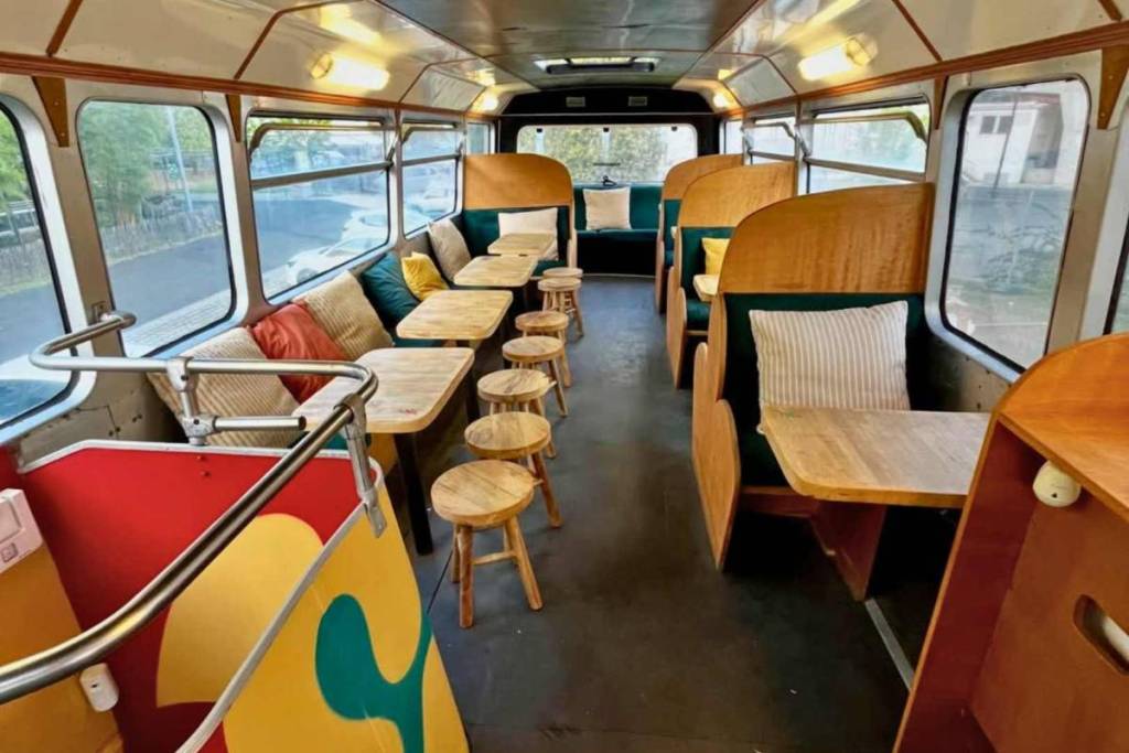 Restaurant-bus Mauvaise Graine