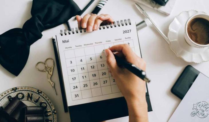 In 2027, take 18 days off to enjoy 43 days of time off and make the most of your vacation