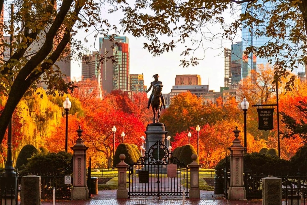 8 Places In And Around Boston To See The Fall Foliage