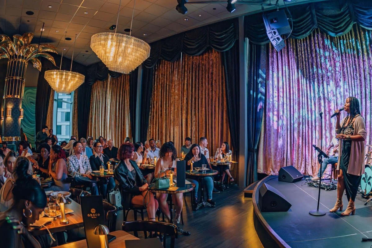 10 Boston Restaurants With Live Music