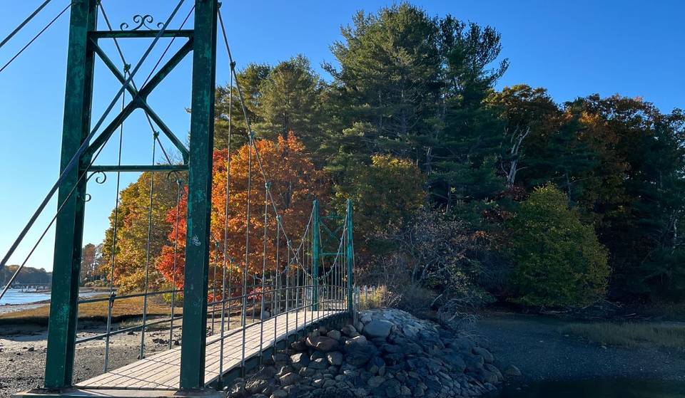 The World’s Shortest Suspension Bridge Is Only 1 Hour From Boston