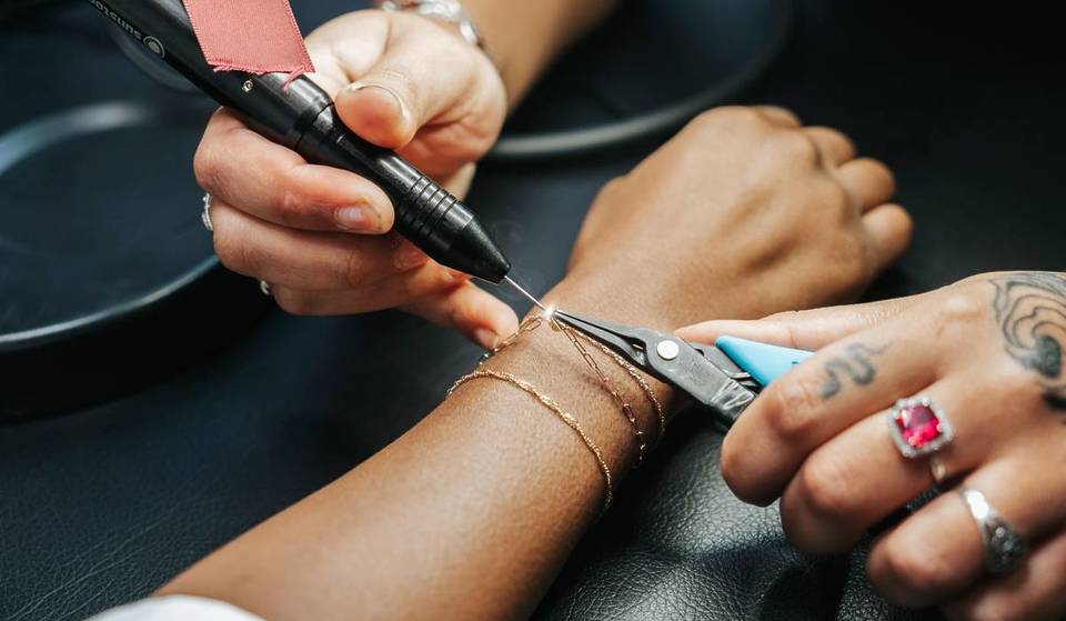 Get Zapped And Never Go Back: The Permanent Jewelry Trend That&#8217;s Actually Timeless—And Taking Over Massachusetts