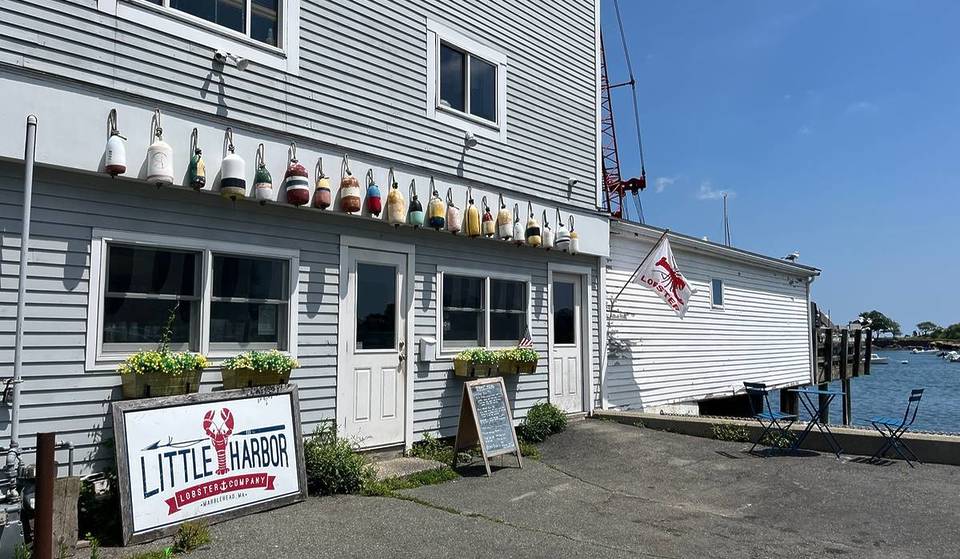 This Tiny Hidden Seafood Market 45 Minutes From Boston Quietly Serves One Of The State&#8217;s Best Lobster Rolls