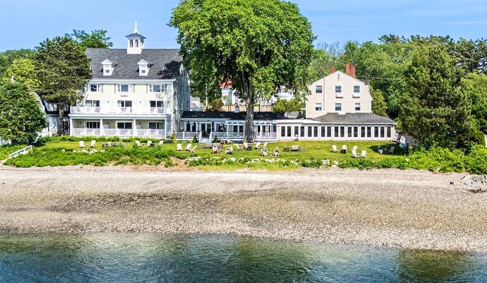 This 145-Year-Old Boutique Waterfront Inn Just Reopened For The Summer Following A Stunning Overhaul—And It’s Right Across One Of Martha Stewart’s Favorite Seafood Spots