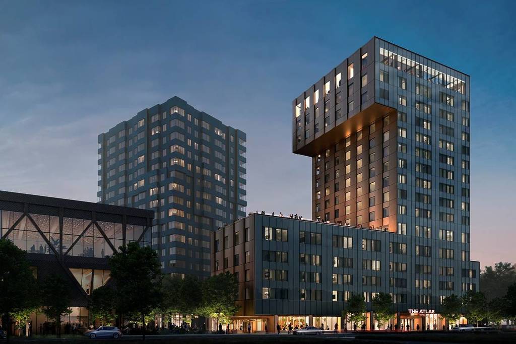 Atlas Night Exterior - No Tail Lights