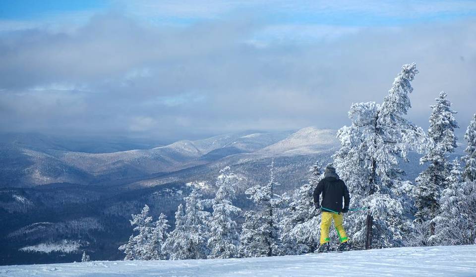 3 Of New England’s Top Ski Resorts Open This Week—With Pristine Skiable Terrain Starting Just 90 Minutes From Boston