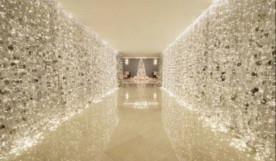 These 6 Restaurants And Hotels Have The Best Holiday Decor In Boston—With Silver Trees, Lit Up Lobsters, And More