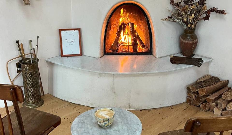 6 Coffee Shops And Cafes In Boston With Cozy Fireplaces—From A Dreamy Enclave To An Expansive Day To Night Cafe