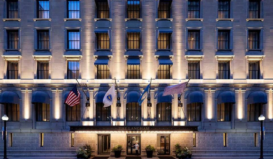 This 104-Year-Old Federal Reserve Bank Is A Boston Landmark—And Today, It’s A 5-Star Hotel That Looks Like A Roman Palace