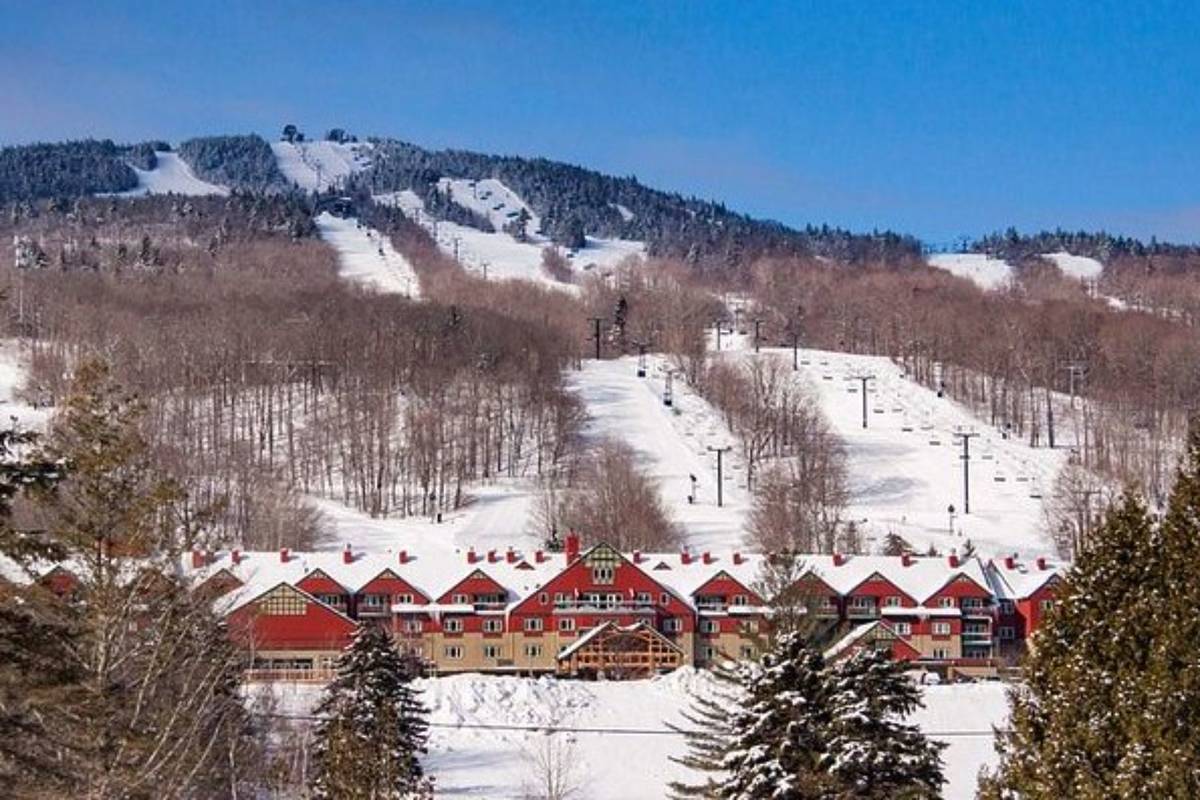 This Massive Ski Resort Near Boston Is Home To The Largest Terrain Park