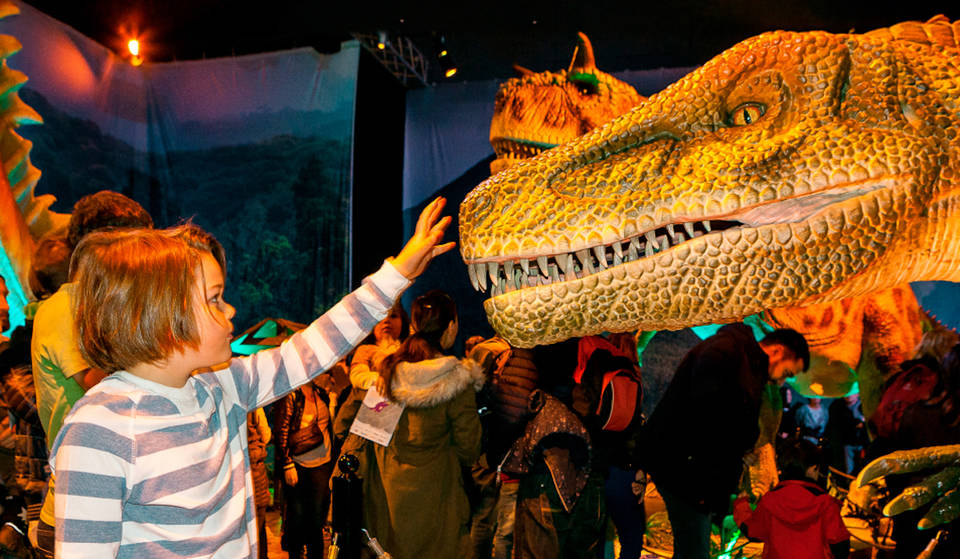 Walk Among Dozens Of Life-Sized Dinosaurs At CambridgeSide This Spring