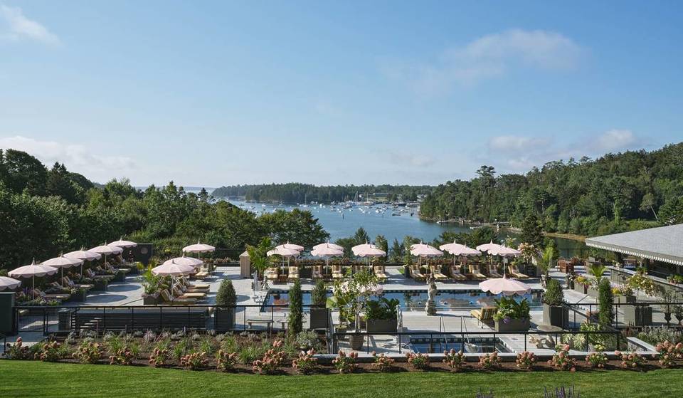 Guests Can Sleep At This Iconic Maine Hotel Again In Just 57 Days