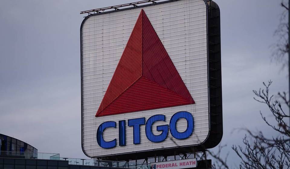 After 61 years, Boston’s legendary Citgo sign goes dark—with an $8 million renovation and a new home