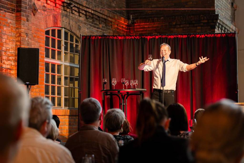 Just steps from Boston Common: the city’s ‘funniest wine lesson’ arrives for two nights only — bringing an Australian comedy set and a 6-glass tasting flight