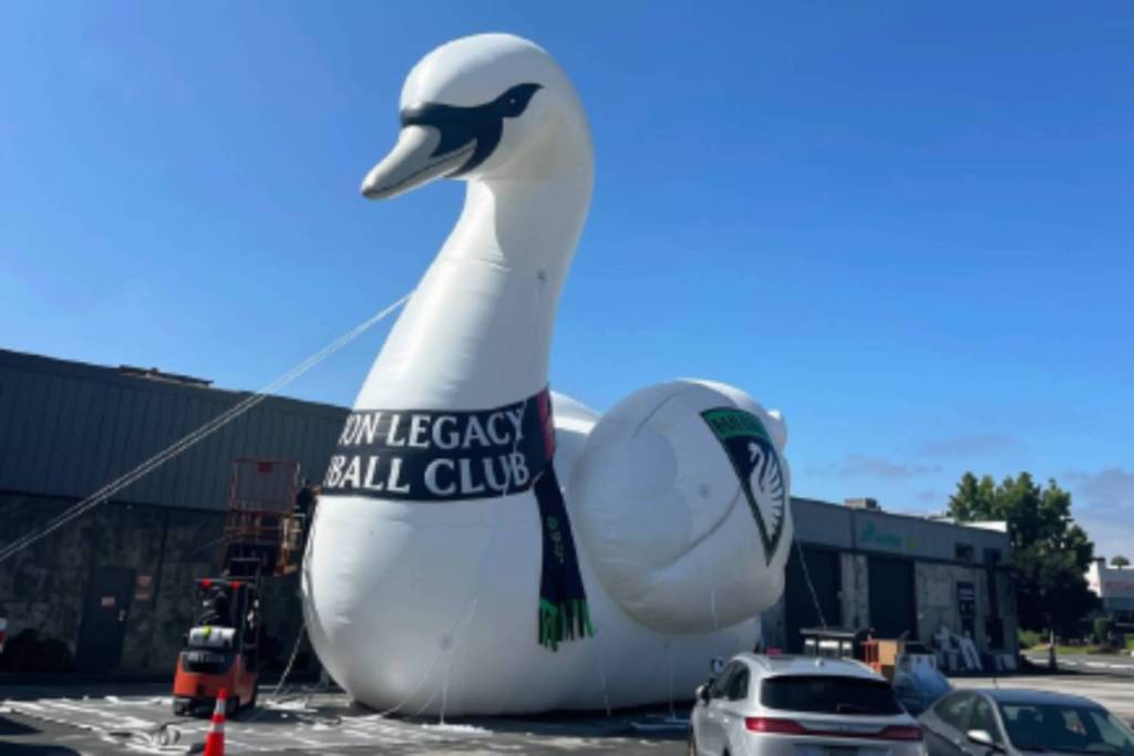 44 ft tall inflatable swan