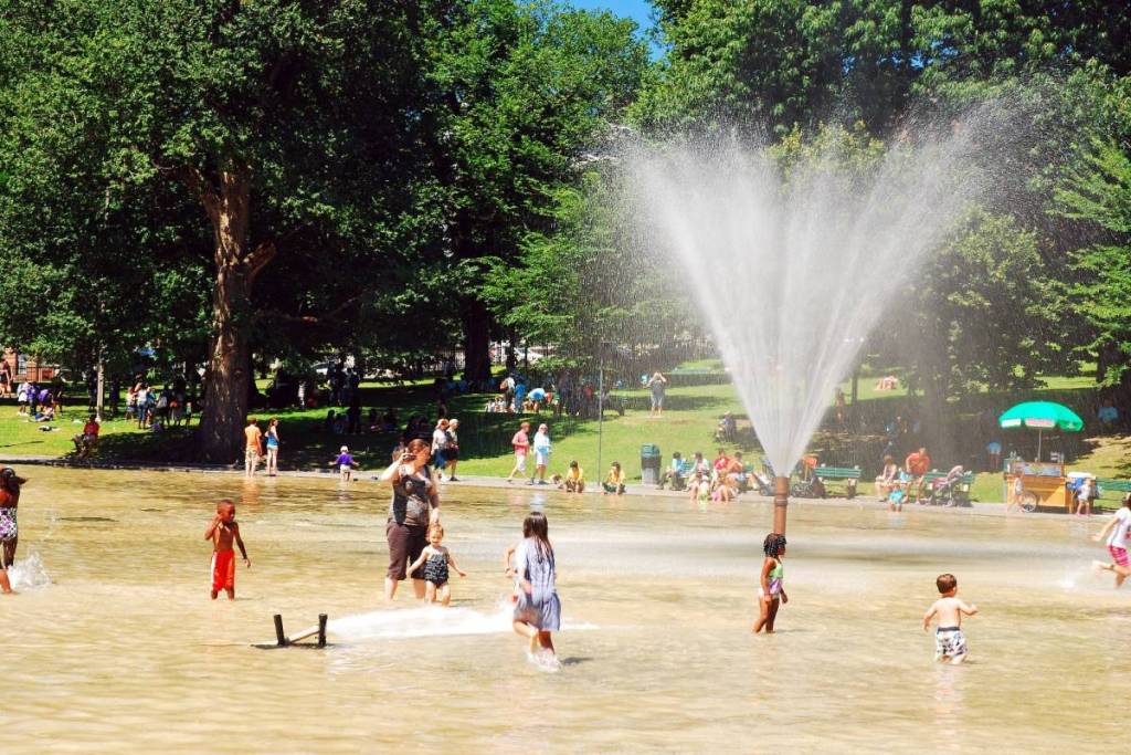 frog pond splashpad boston