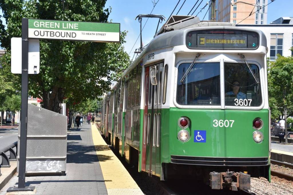 green line train