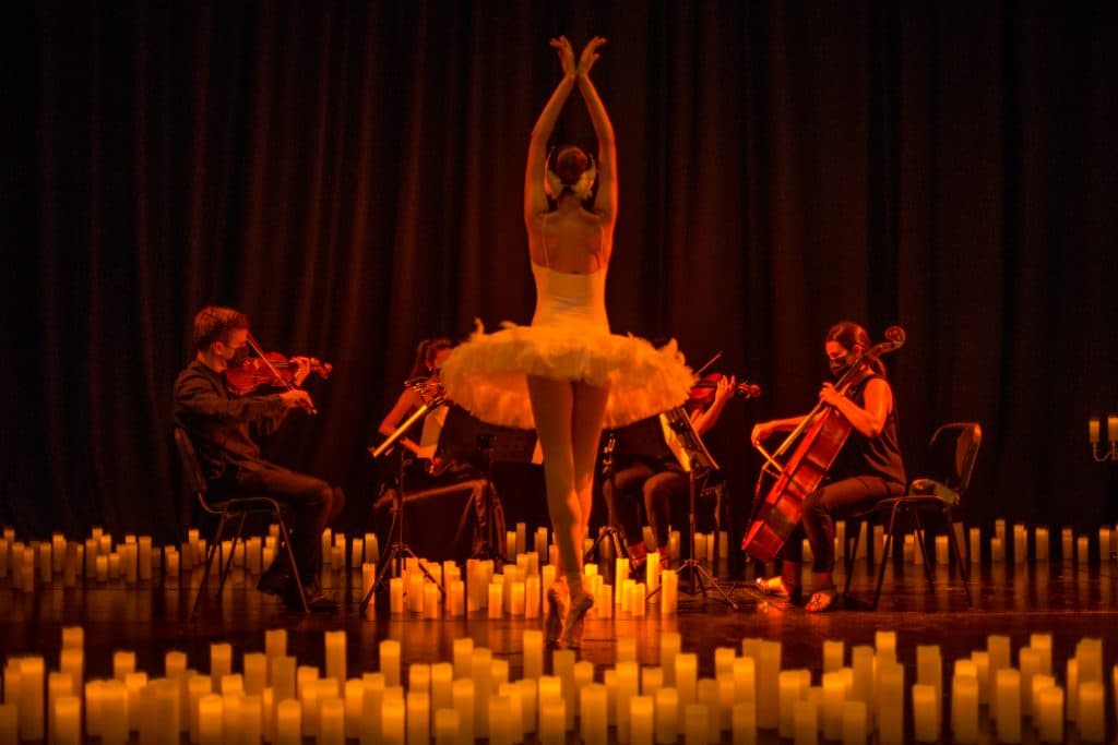 Candlelight Ballet fait danser Bruxelles et revisite les célèbres ballets de Tchaïkovsky !