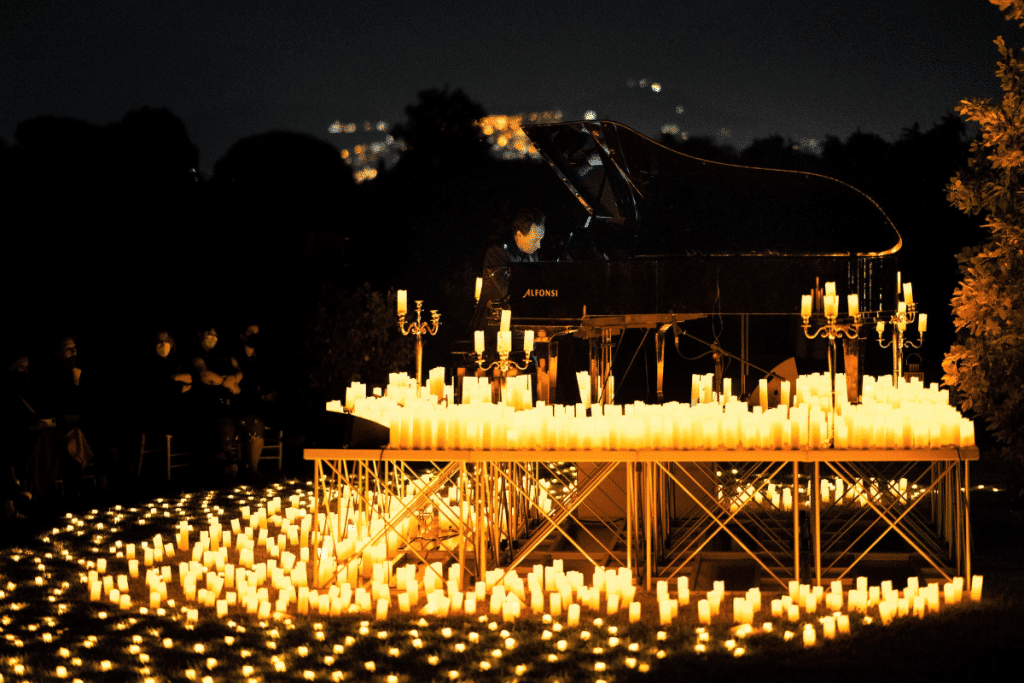 Candlelight illumine les plus beaux morceaux de Yann Tiersen au piano !