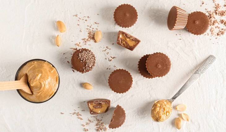 Recette : les Peanut Butter Cups géants, avec du beurre de cacahuète et du chocolat !