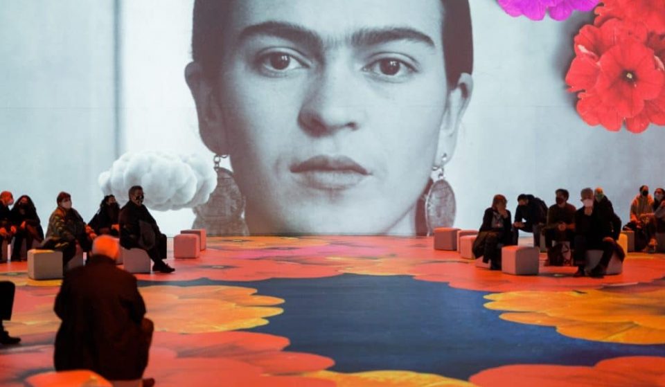 Frida Kahlo à Bruxelles : visitez cette incroyable biographie immersive avant sa fermeture le 2 octobre