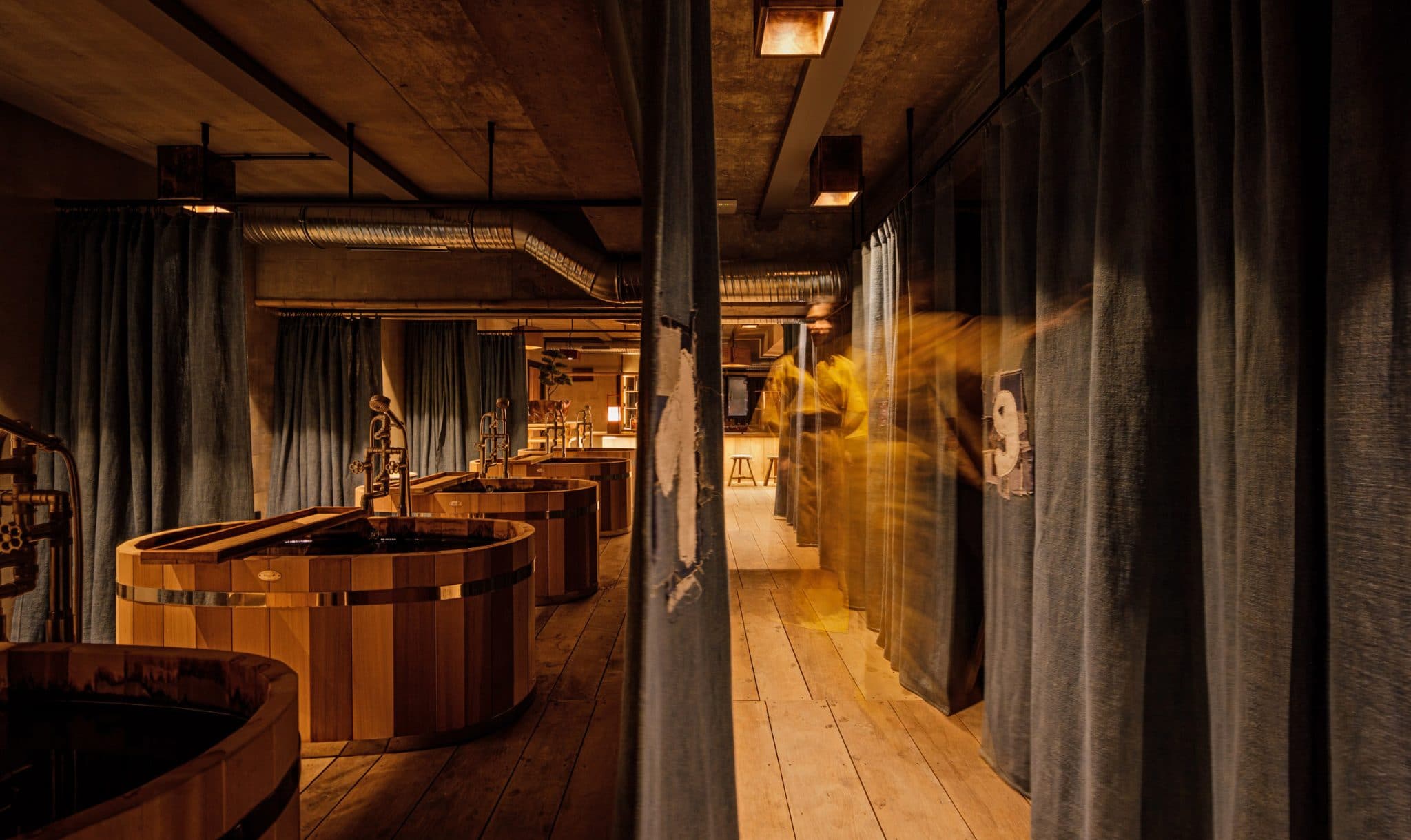 Atsukan des bains japonais débarquent pour la toute première fois à