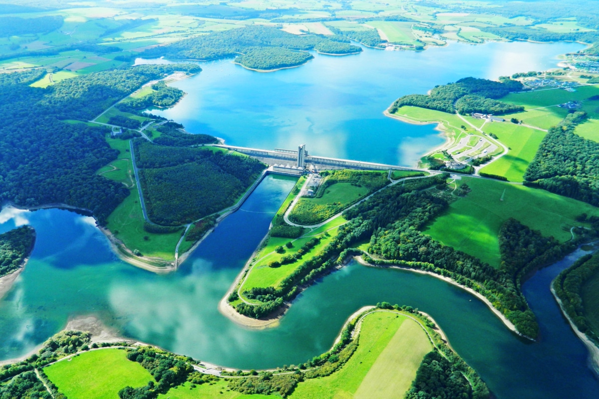 Voici le plus grand lac de Belgique, le lac de la Plate Taille