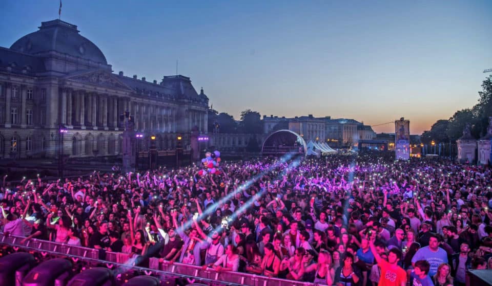 « Une nuit magique » : Pour son 37ème anniversaire, la Région de Bruxelles-Capitale se transforme en une piste géante à ciel ouvert – un week-end de festivités totalement gratuit, entre concerts électro et visites exclusives