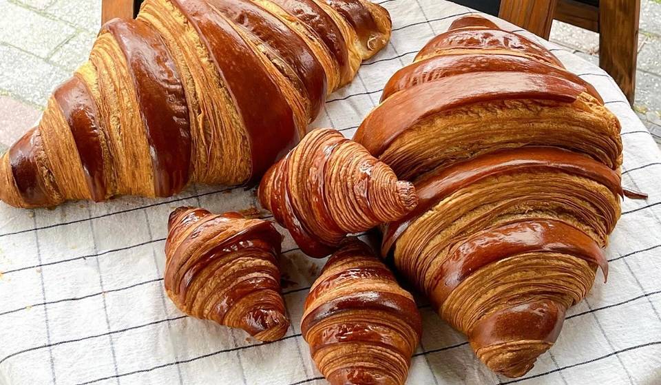 Cette boulangerie propose des croissants XXL de 1kg à Bruxelles