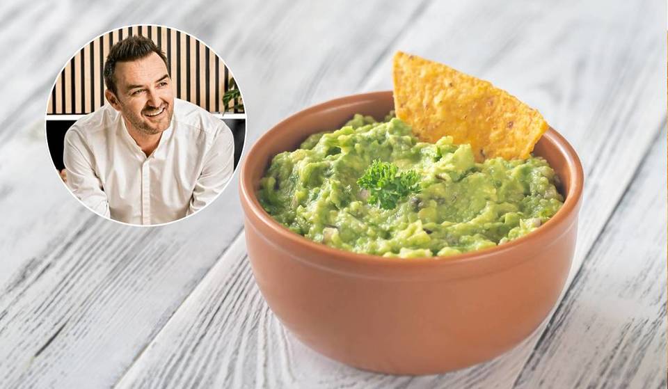 Cyril Lignac&rsquo;s fresh and spicy guacamole recipe, perfect for your summer cocktail parties