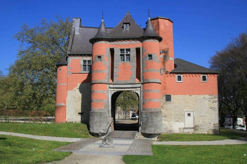 Trazegnies Castle