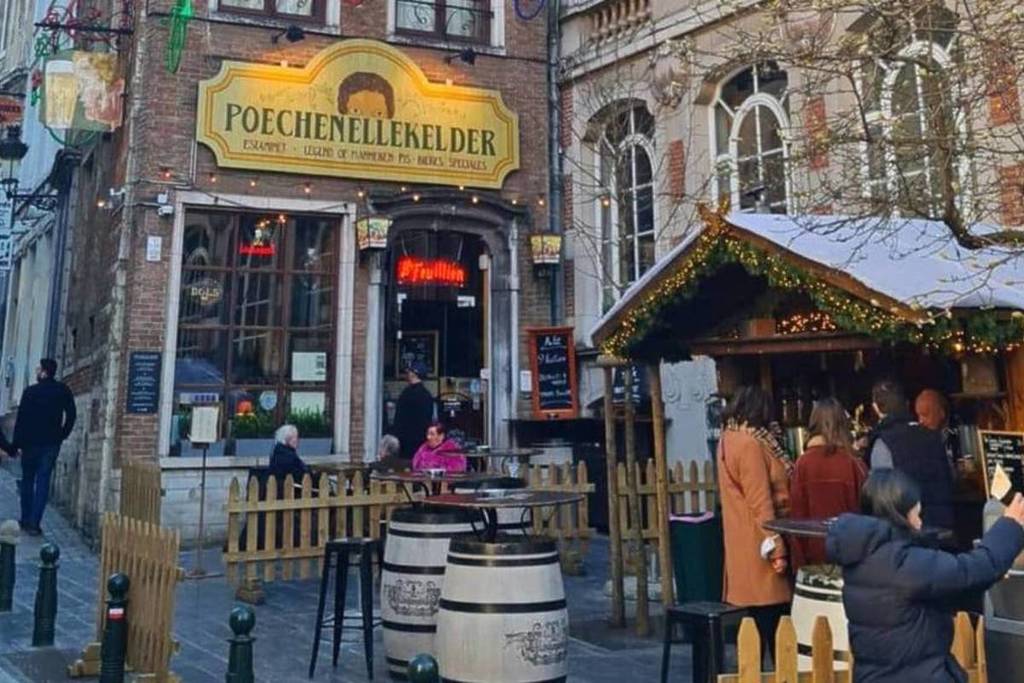 winter chalet Poechenellekelder