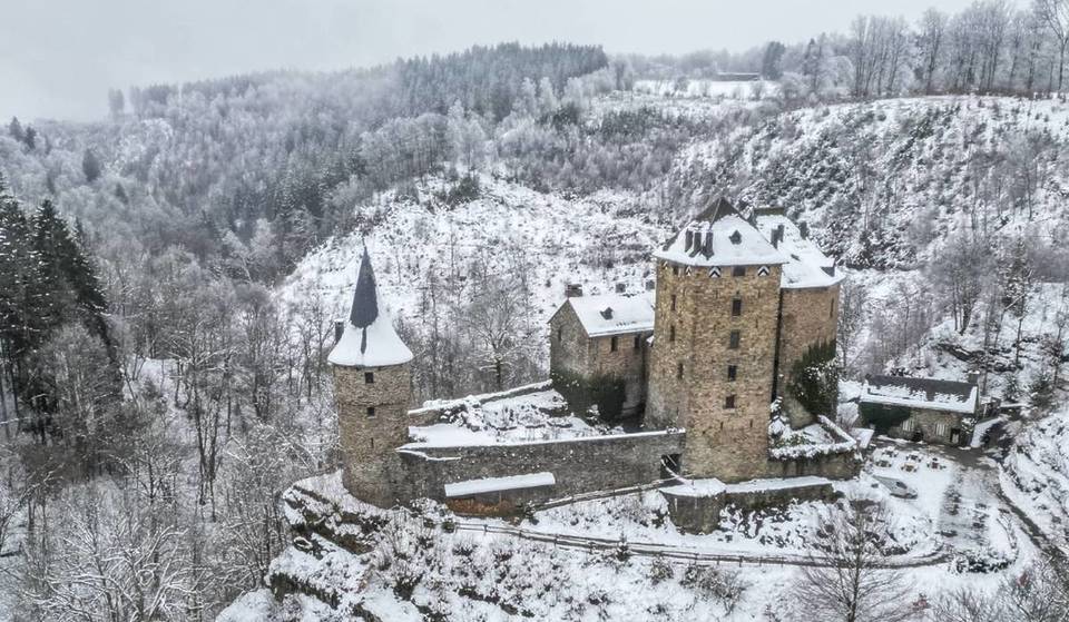 Two hours from Brussels, this medieval castle hidden in the heart of Belgium looks like a movie set—and it can be visited just a stone’s throw from the country’s highest waterfall.