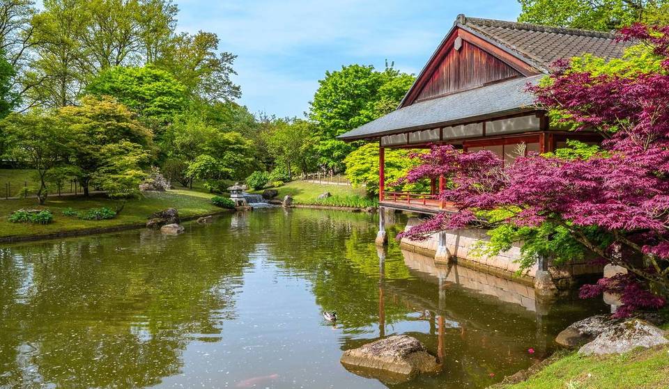 Just an hour from Brussels, this spectacular 2.5-hectare garden instantly transports you to Japan, with its cherry blossoms and stunning traditional pavilions.