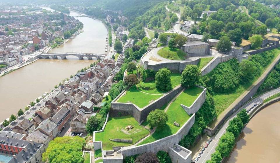 Napoleon nicknamed it the “Termite Mound of Europe”: just an hour from Brussels, this impressive citadel tells 2,000 years of history and hides a little-known underground world