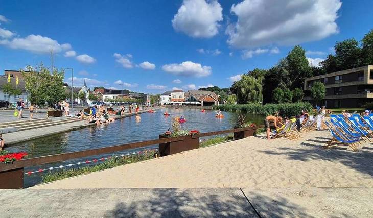 Just a few more days to enjoy it! Discover this hidden, pop-up beach just 30 minutes from Brussels: swimming, games, paddleboarding, and relaxation are all on the agenda!