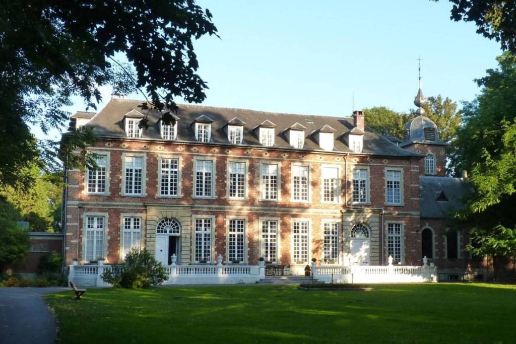 À deux pas de Bruxelles, cette abbaye vieille de plus de 800 ans est parfaite pour une escapade estivale