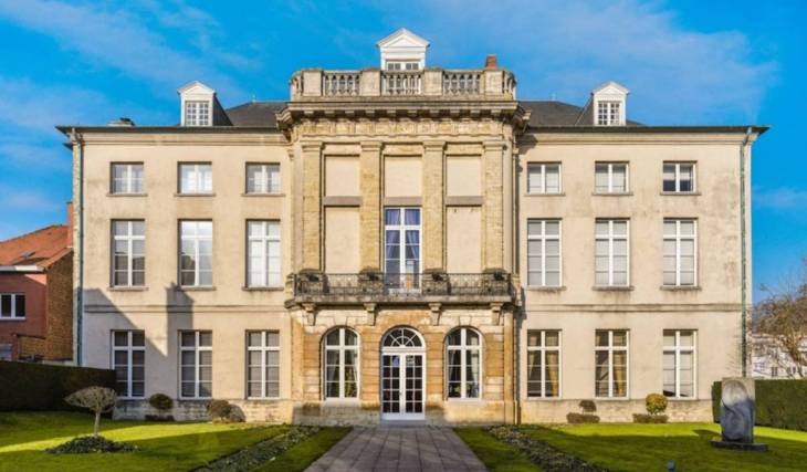 This abbey, founded in the 11th century, hides one of the most beautiful green spaces in Brussels