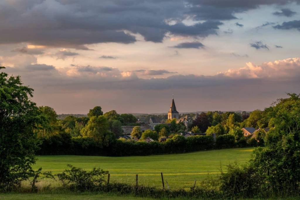 Less than two hours from Brussels, this medieval village surrounded by nature could very well be the perfect spot for a peaceful retreat