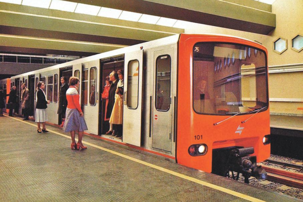 50 ans du métro à Bruxelles : la STIB dévoile enfin tout ce qui est prévu ce dimanche, avec le réseau gratuit et 30 cartes collector