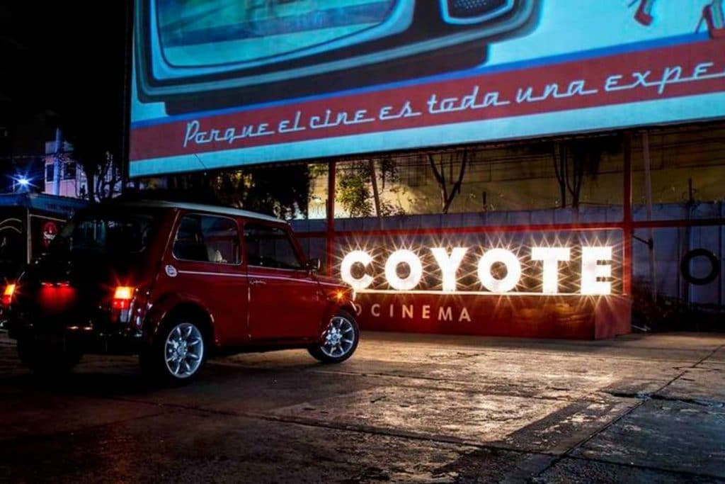 Lánzate a las noches de horror con zombies en el Autocinema Coyote