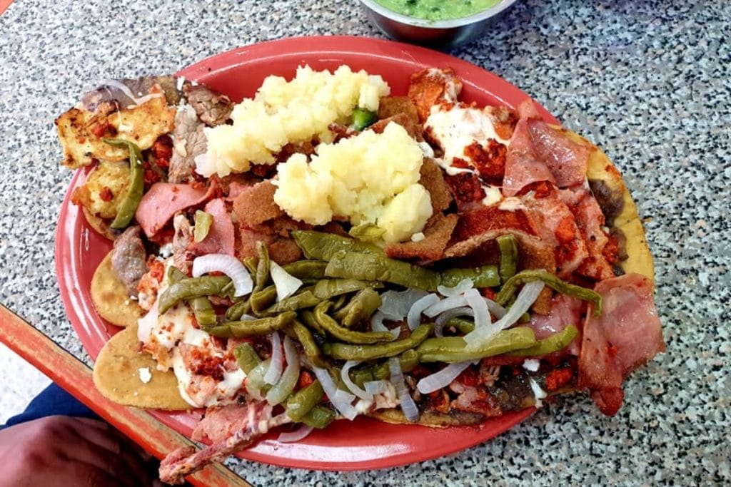 De los Machetes a Pisadas de King Kong comida gigante en CDMX