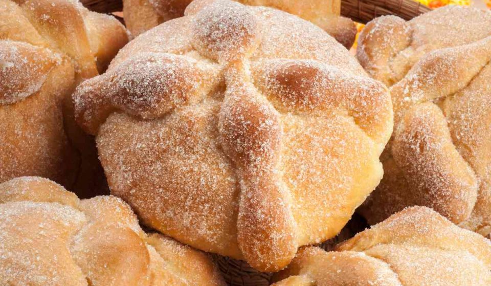 Ya hay pan de muerto: saquen el chocolatito caliente
