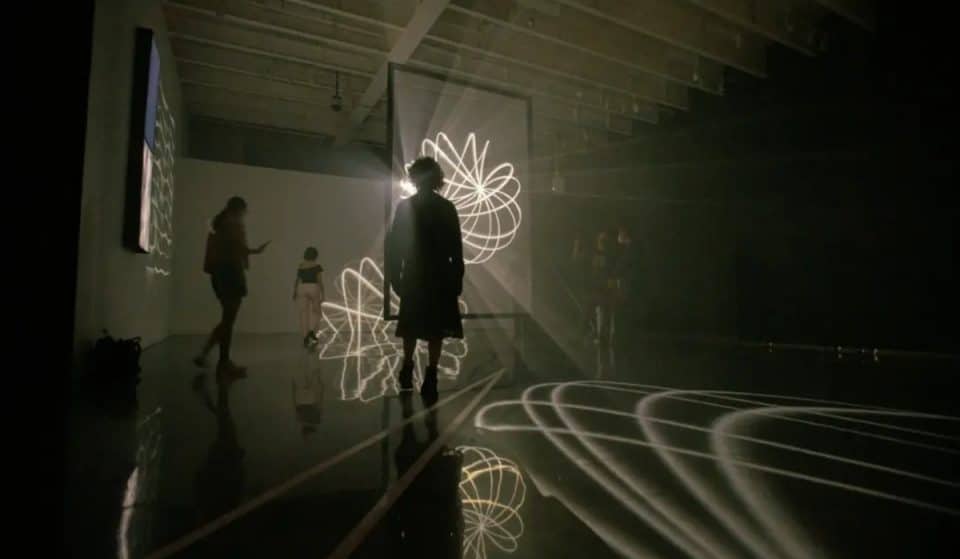 Ø{Exsis}: La muestra audiovisual inmersiva GRATUITA de agosto