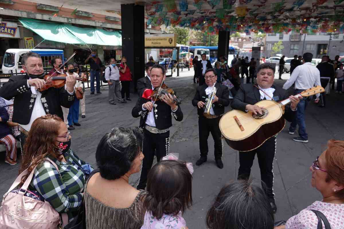 Celebra las fiestas patrias con un paseo histórico en Garibaldi