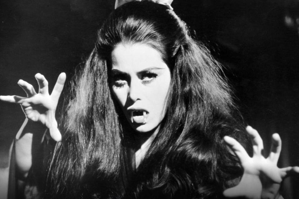 exposición maravillosas monstruosas centro de la imagen